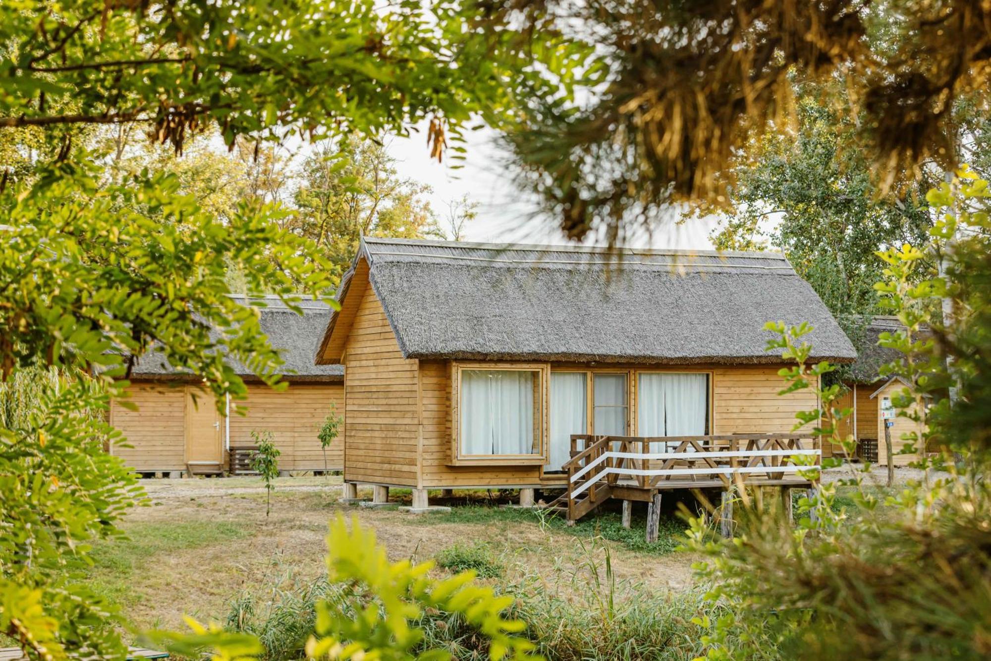 Hotel Zaga Zaga Sat Tecuci Exteriér fotografie