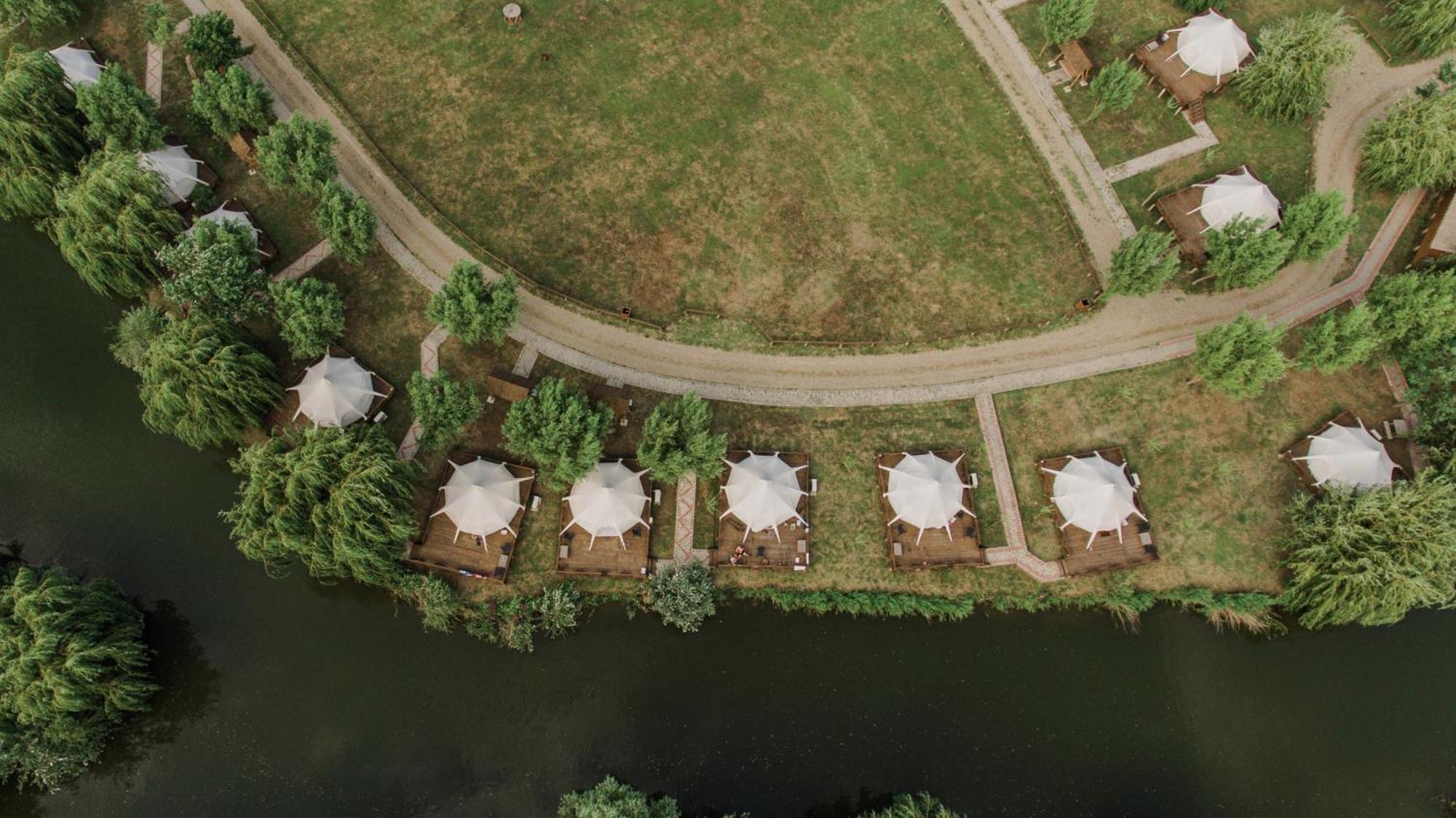 Hotel Zaga Zaga Sat Tecuci Exteriér fotografie