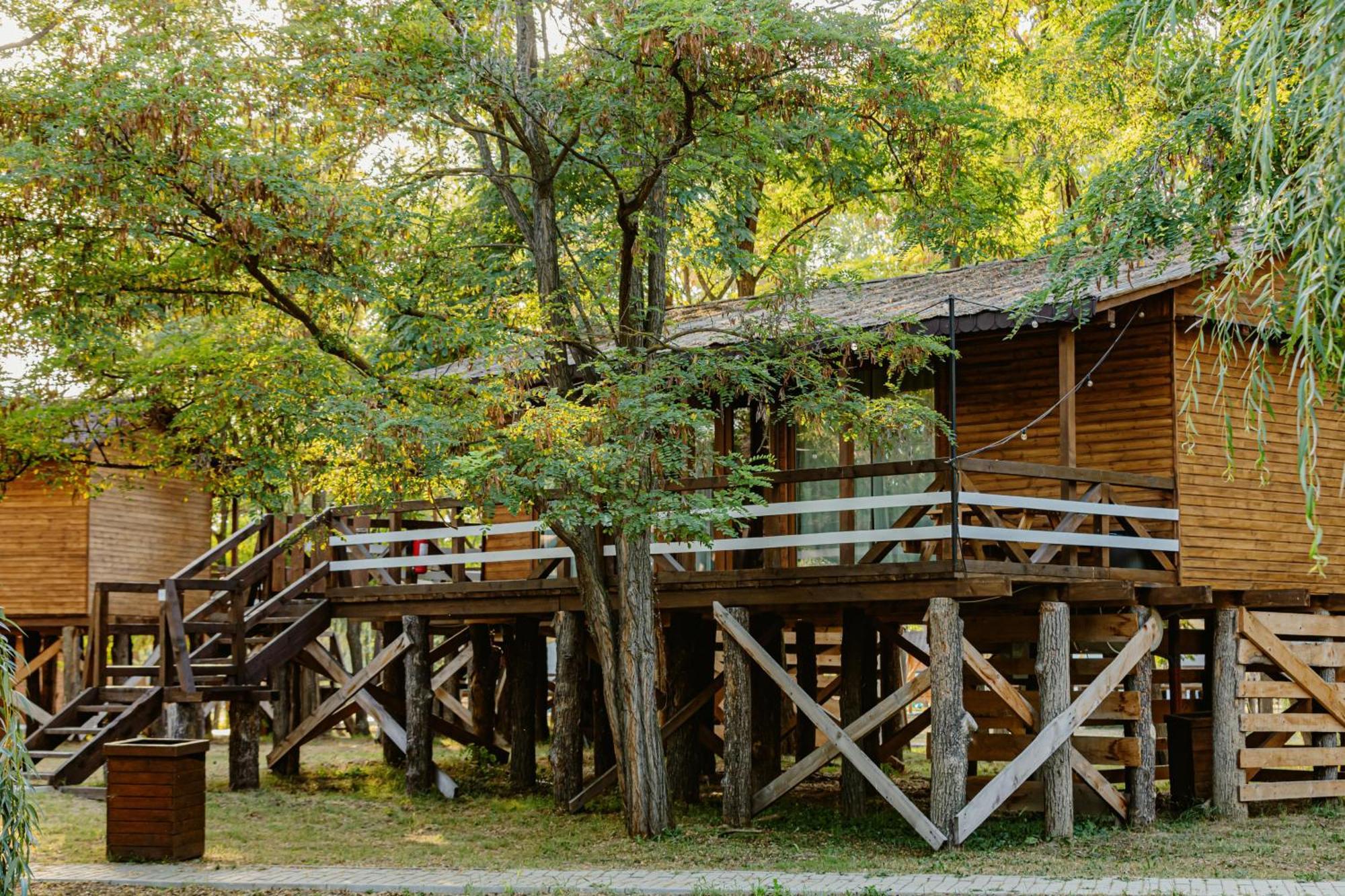 Hotel Zaga Zaga Sat Tecuci Exteriér fotografie
